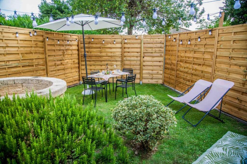 Charmant Studio/T2 Au Calme Avec Jardin Et Parking Fos-sur-Mer Exterior photo